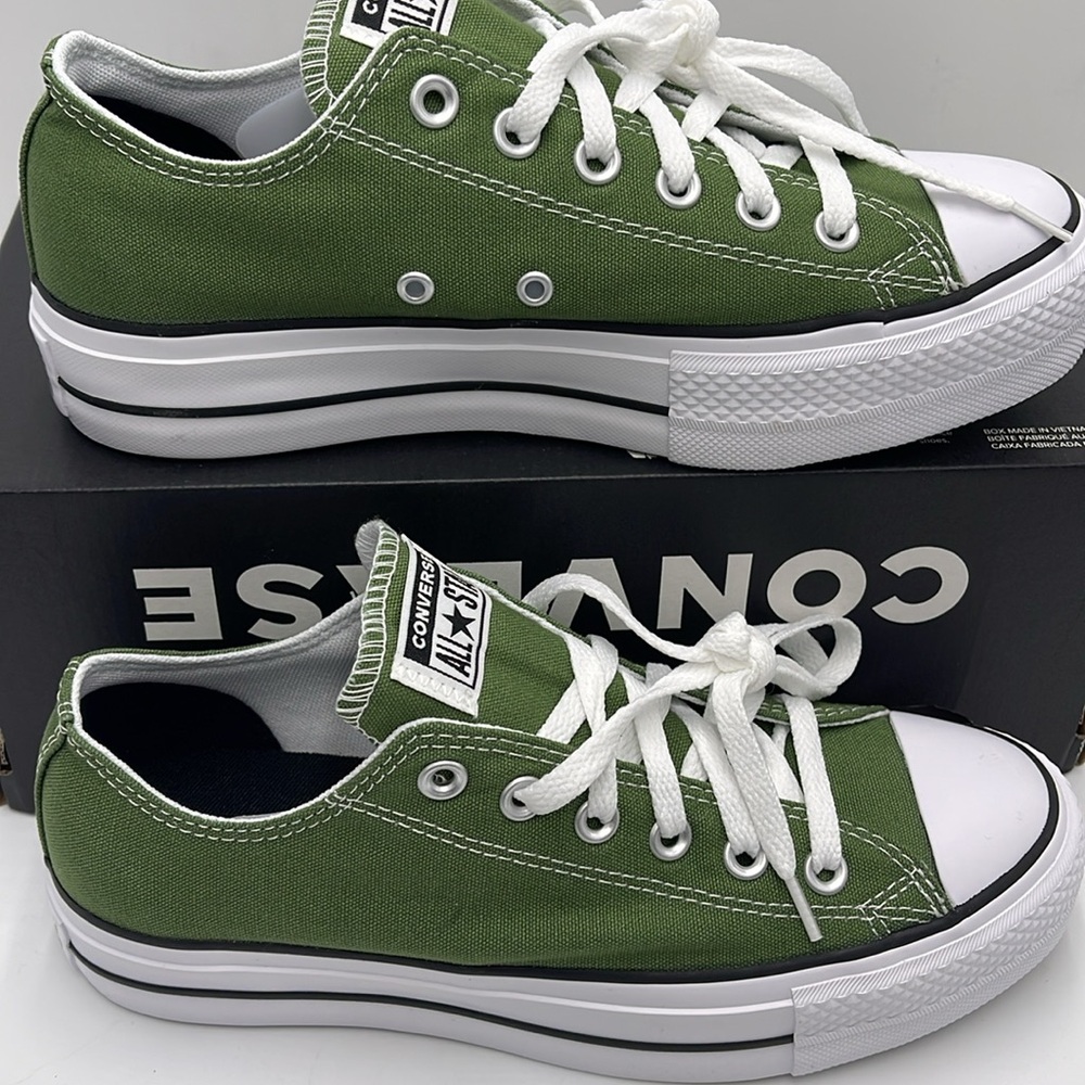 Converse Chuck Taylor Low Top Platform Sneaker - Green - Picture 2 of 16